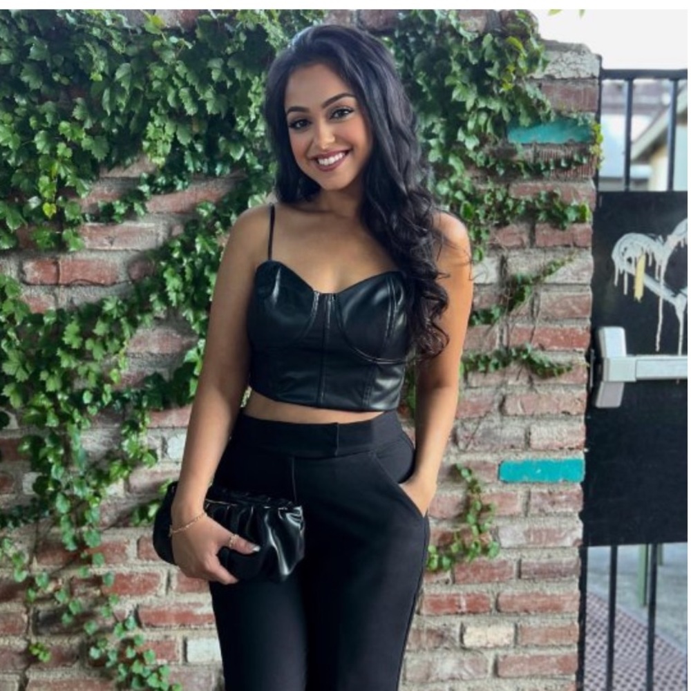 Express Body Contour Faux Leather Cropped Top Black Size Medium